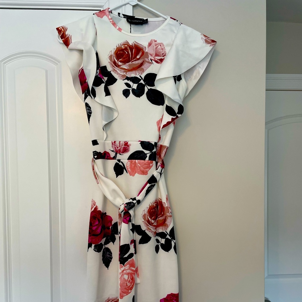 NWT- Floral MIDI Dress